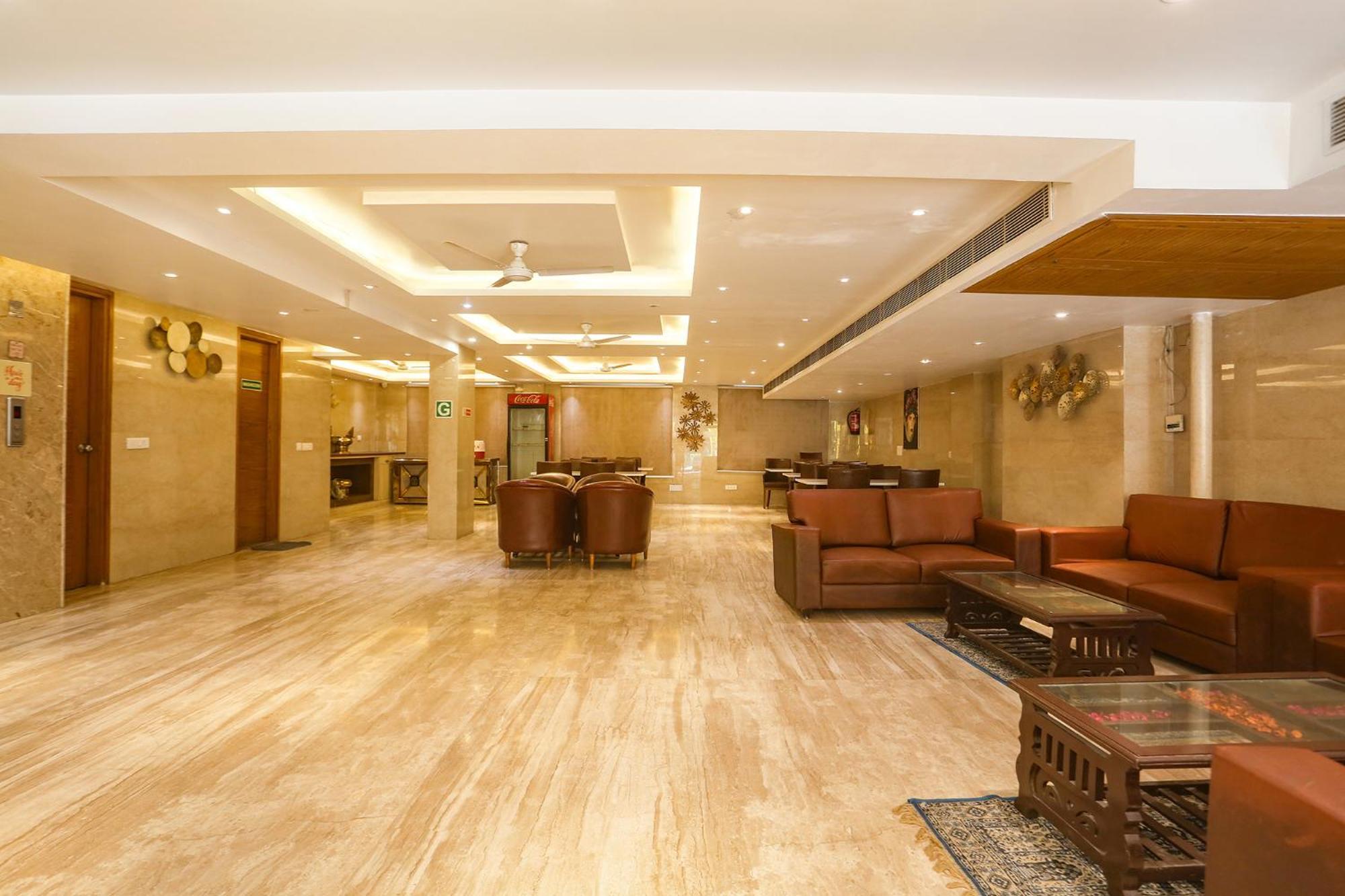Fabhotel Prime Star 17 - Nr Yashobhoomi Convention Centre Delhi  Buitenkant foto